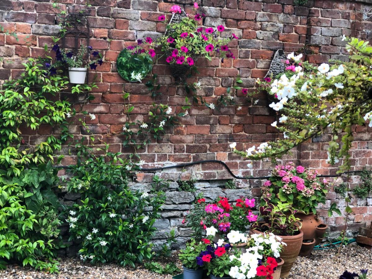 Monkspool B&B Church End Extérieur photo